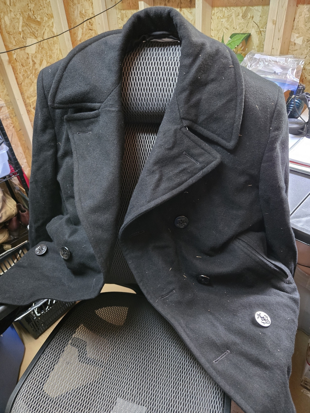 US Navy Men's Size 44L Black Wool Peacoat Military Issue Anchor Buttons
